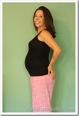 27 weeks pregnant belly picture