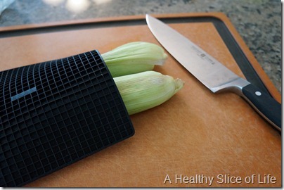 summer corn salad- removeing husk- microwave