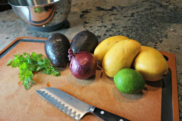 avocado mango salsa ingredients