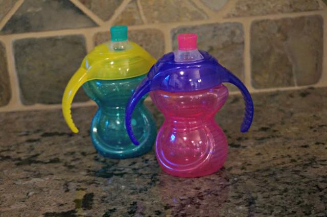 sippy cups munchkin